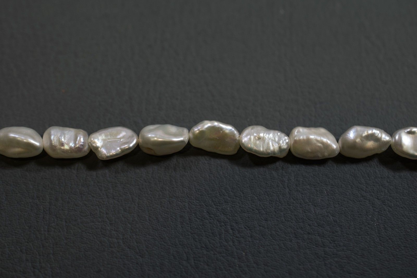 Keshiperlen Strang Weiß mit hohem Lüster 4x6x10 mm